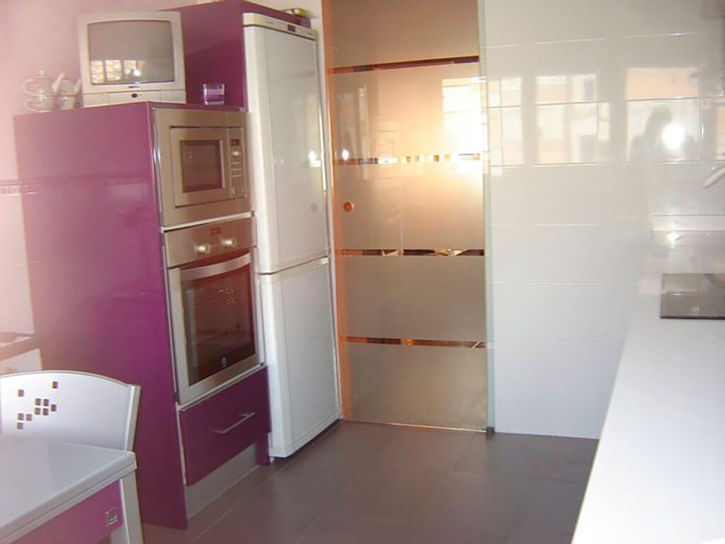 PUERTAS Urbión Baño y Cristal