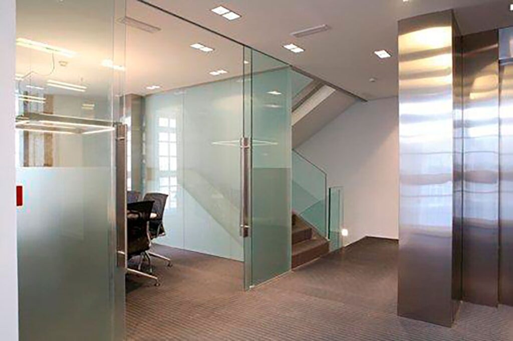 PUERTAS Urbión Baño y Cristal